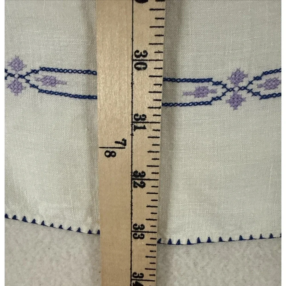Vtg Cross Stitch Cotton Tablecloth 33